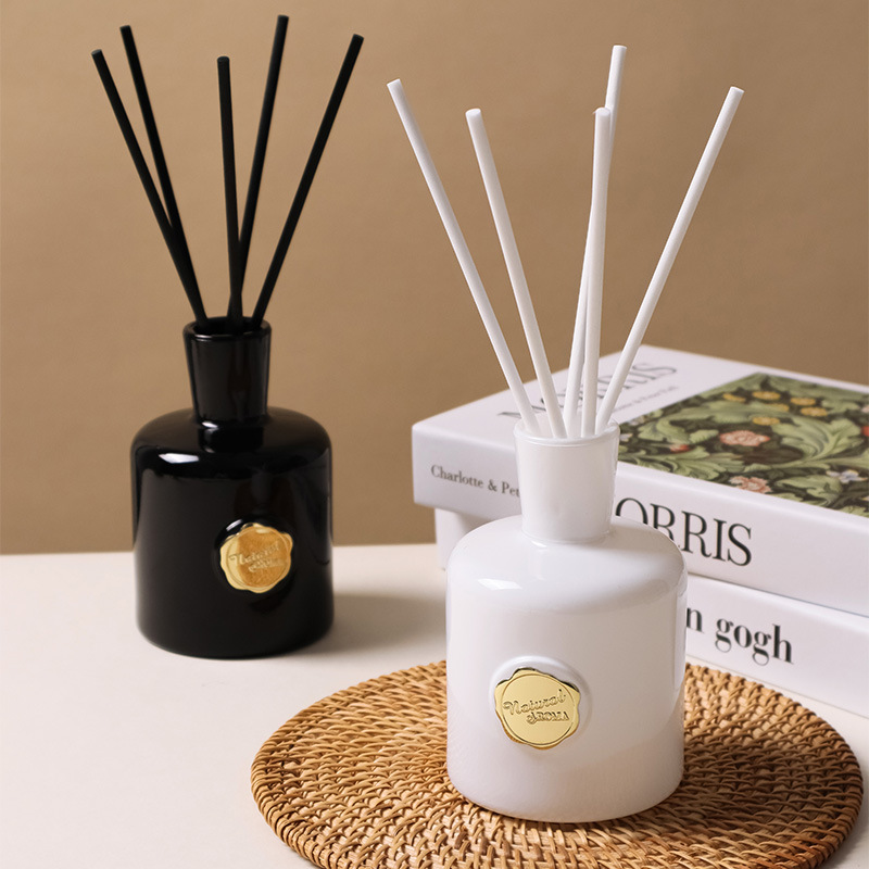 Home Fragrance Reeds - 200ML Flameless Reed Diffuser Aromatherapy Set